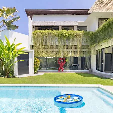 Breeze Villa